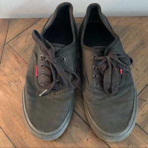Black Levi’s Lace Up Tennis Shoes